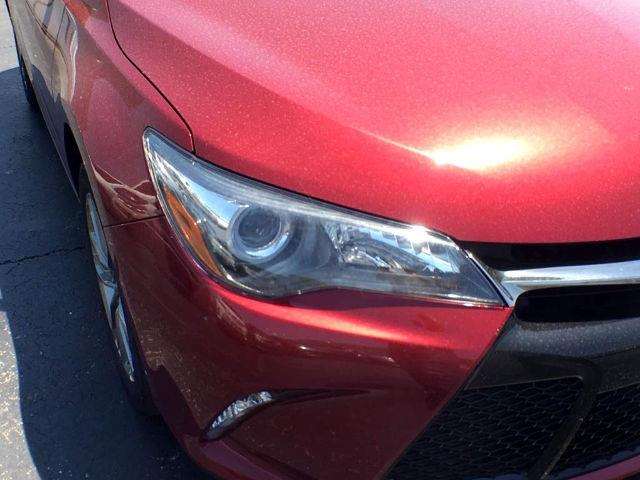 2017 Toyota Camry SE 4dr Sedan